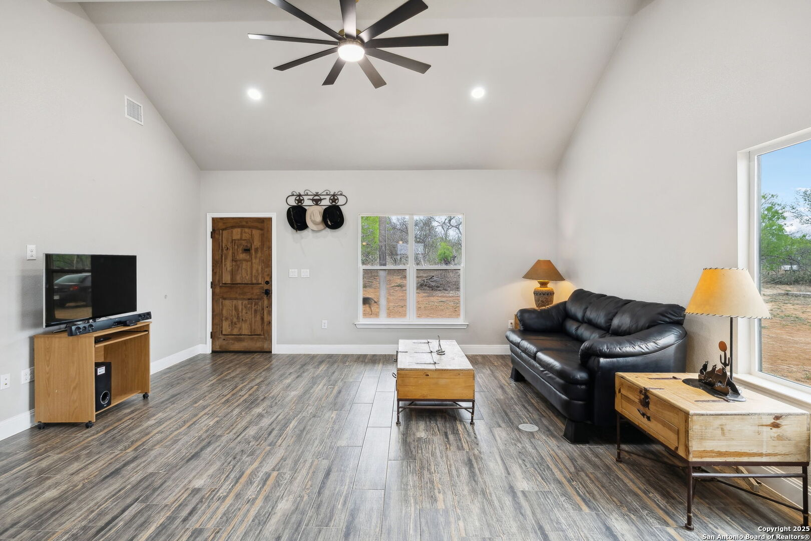20922 Kinney Road Somerset TX 78069