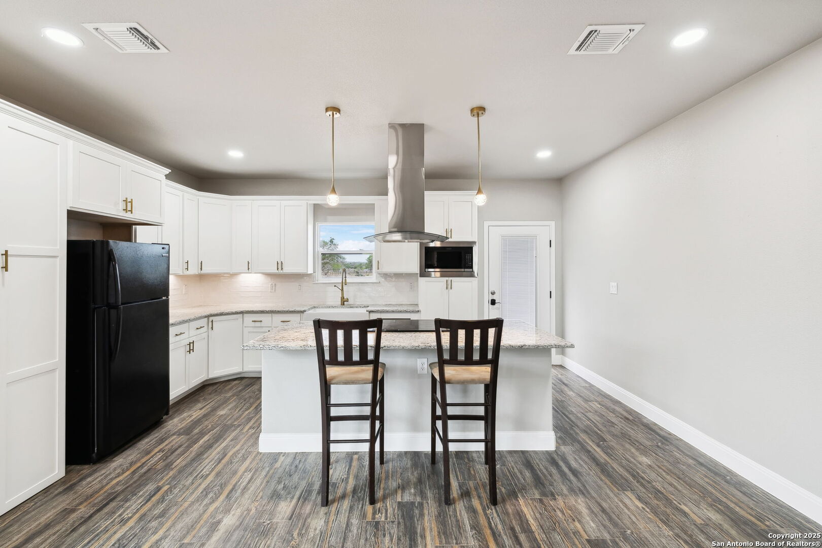 20922 Kinney Road Somerset TX 78069