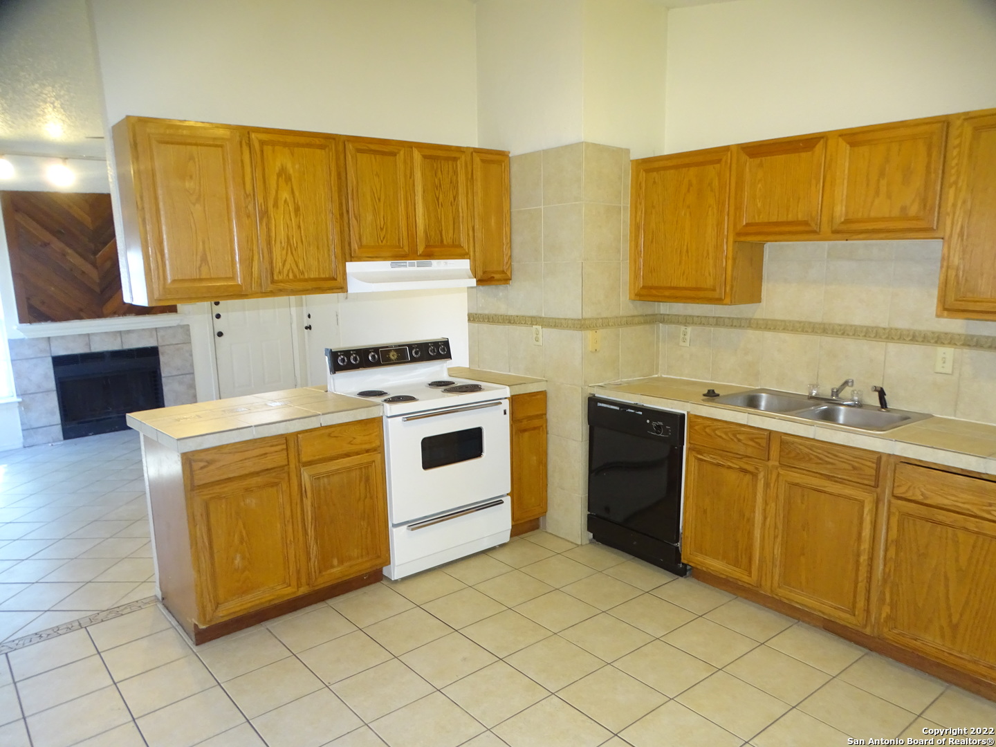 9819 Valley Villa San Antonio TX 78250