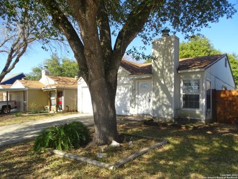 9819 Valley Villa San Antonio TX 78250