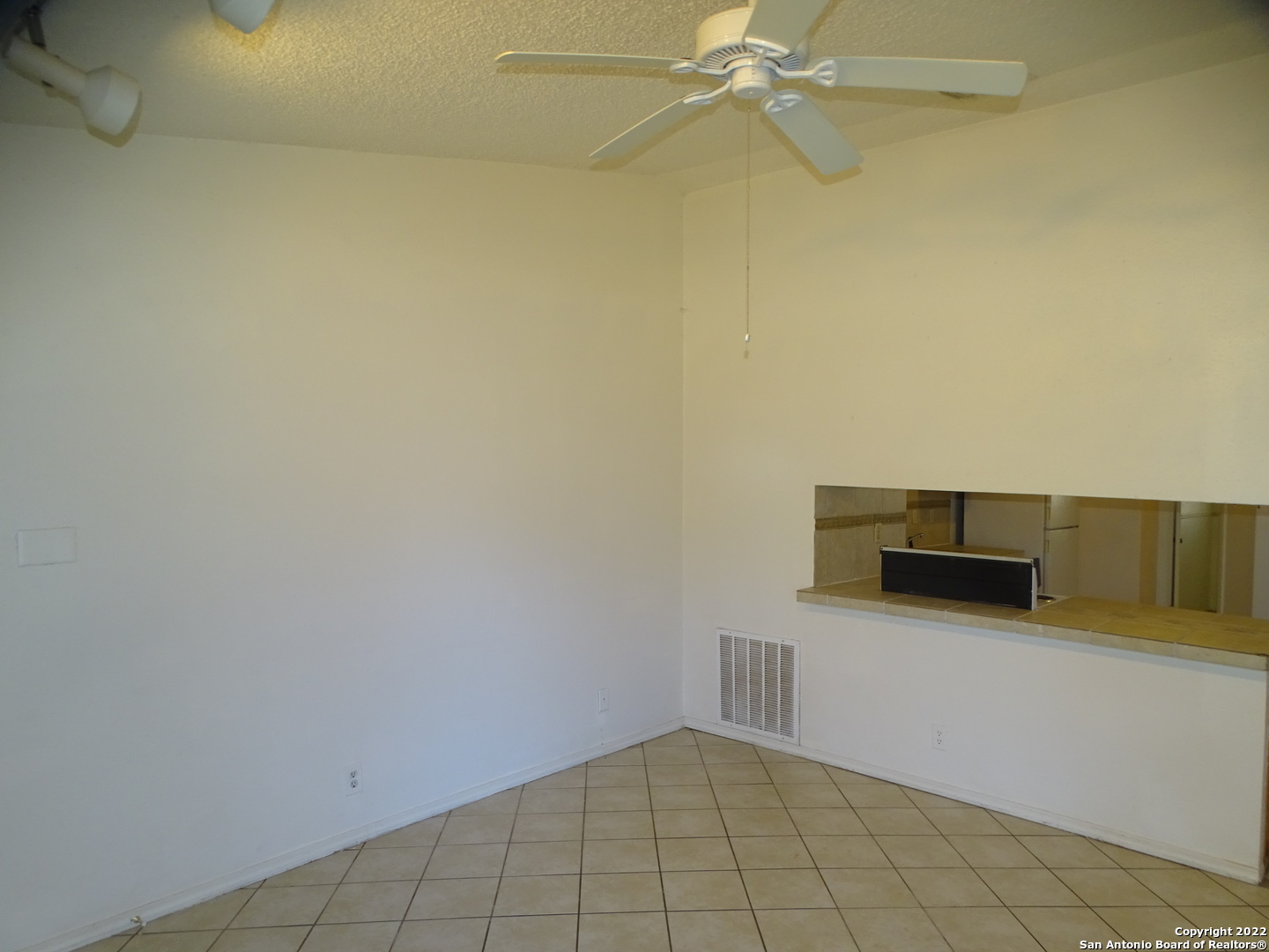 9819 Valley Villa San Antonio TX 78250