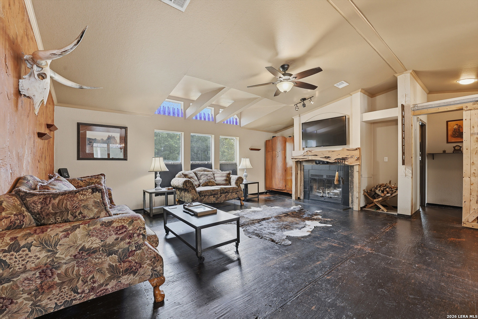 942 Leaning Oak Spring Branch TX 78070