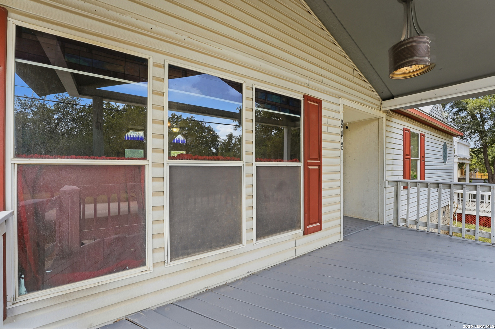 942 Leaning Oak Spring Branch TX 78070