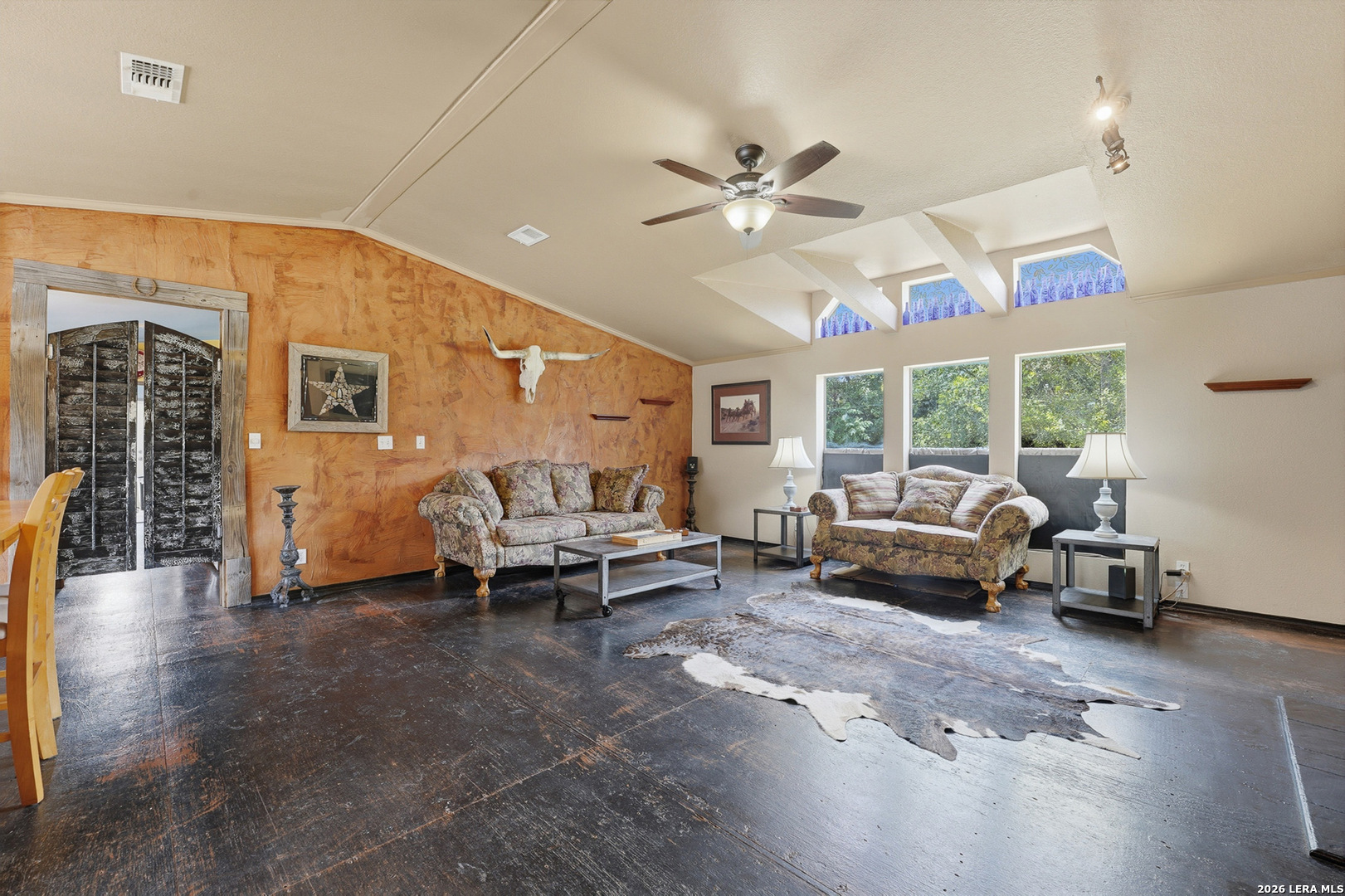 942 Leaning Oak Spring Branch TX 78070