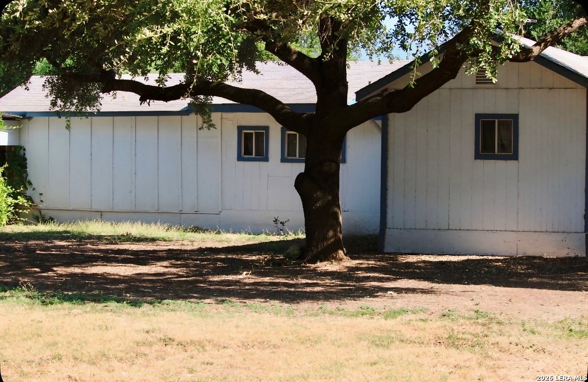 311 N Mulberry Street Pearsall TX 78061