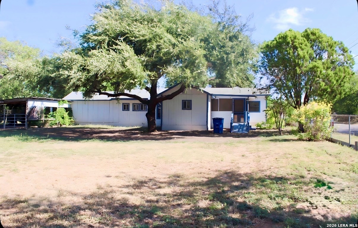 311 N Mulberry Street Pearsall TX 78061