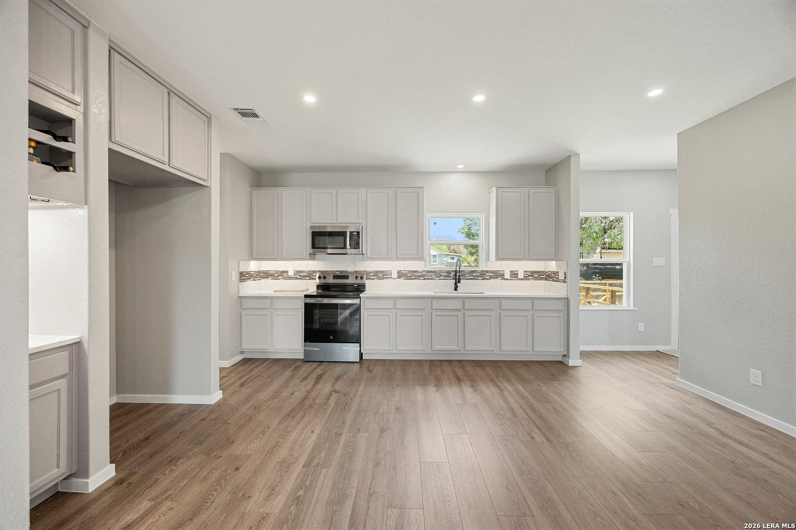 316 Royal Oaks Drive Somerset TX 78069