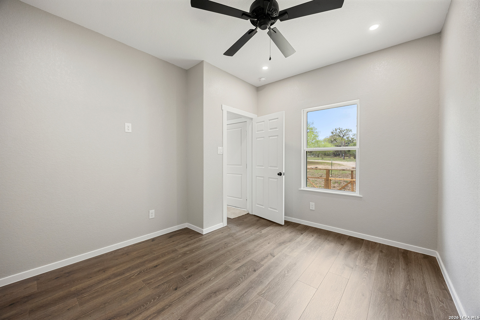 316 Royal Oaks Drive Somerset TX 78069