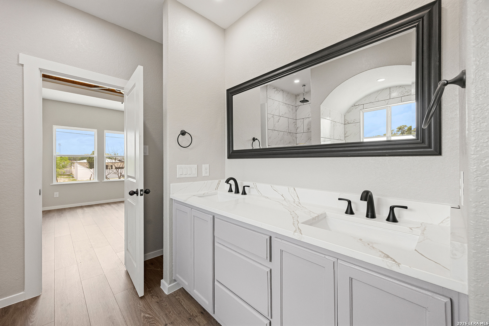 316 Royal Oaks Drive Somerset TX 78069