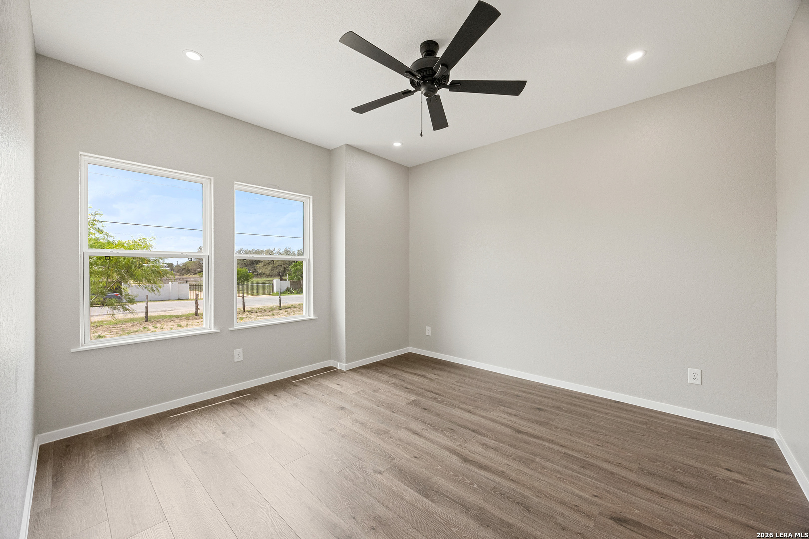 316 Royal Oaks Drive Somerset TX 78069