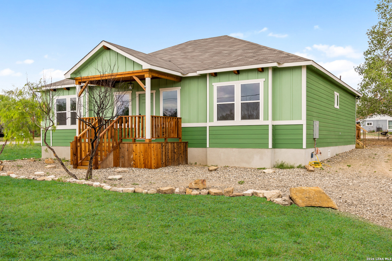 316 Royal Oaks Drive Somerset TX 78069