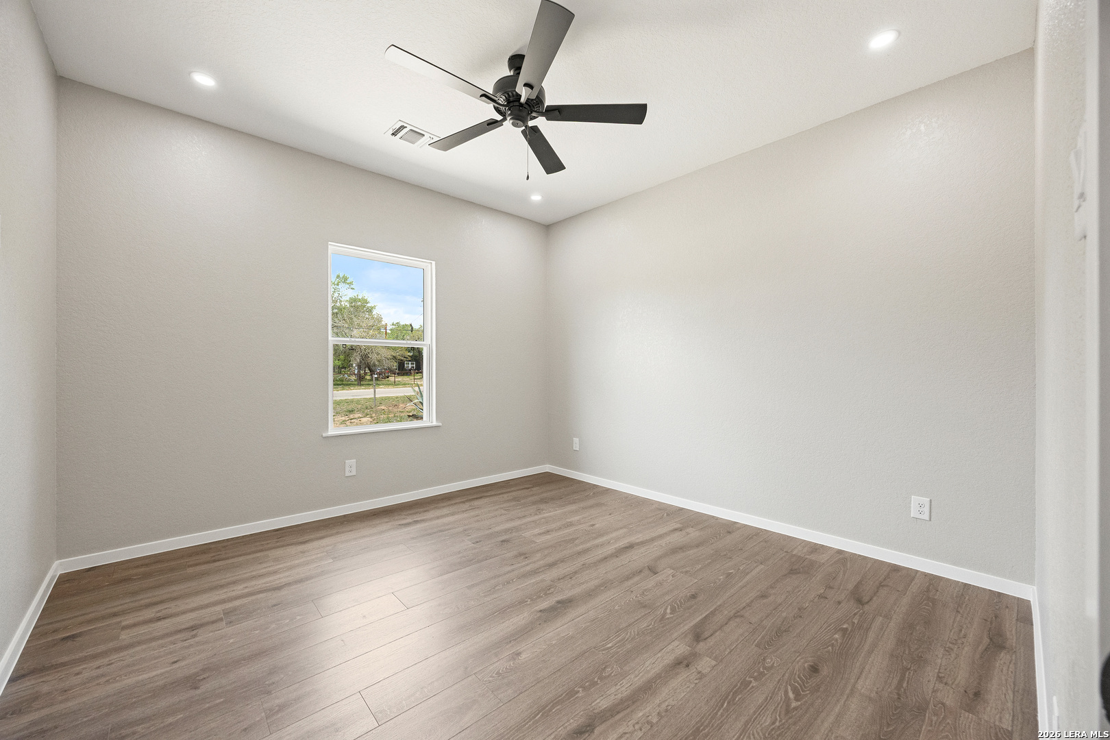 316 Royal Oaks Drive Somerset TX 78069