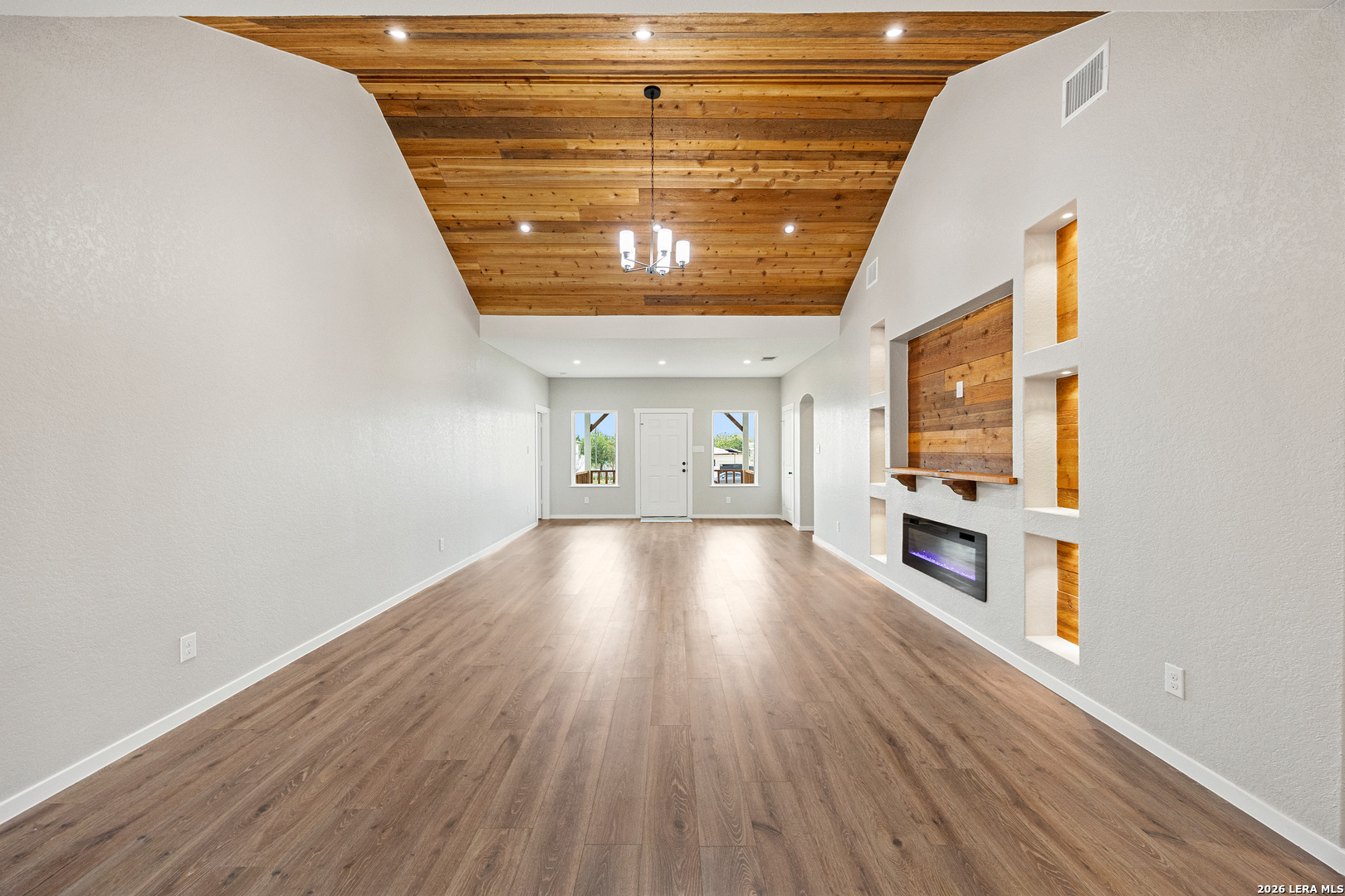 316 Royal Oaks Drive Somerset TX 78069