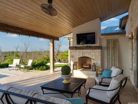 77 Last Trail Fredericksburg TX 78624