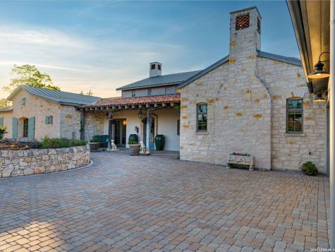 77 Last Trail Fredericksburg TX 78624