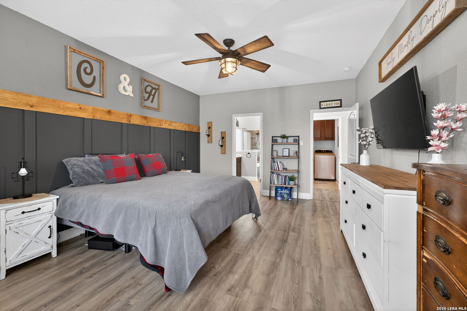 22811 Akin Town San Antonio TX 78261