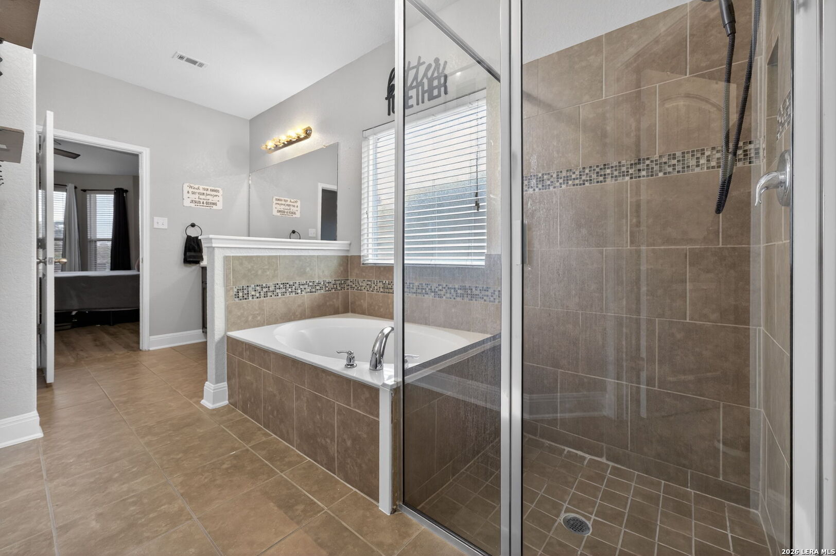 22811 Akin Town San Antonio TX 78261