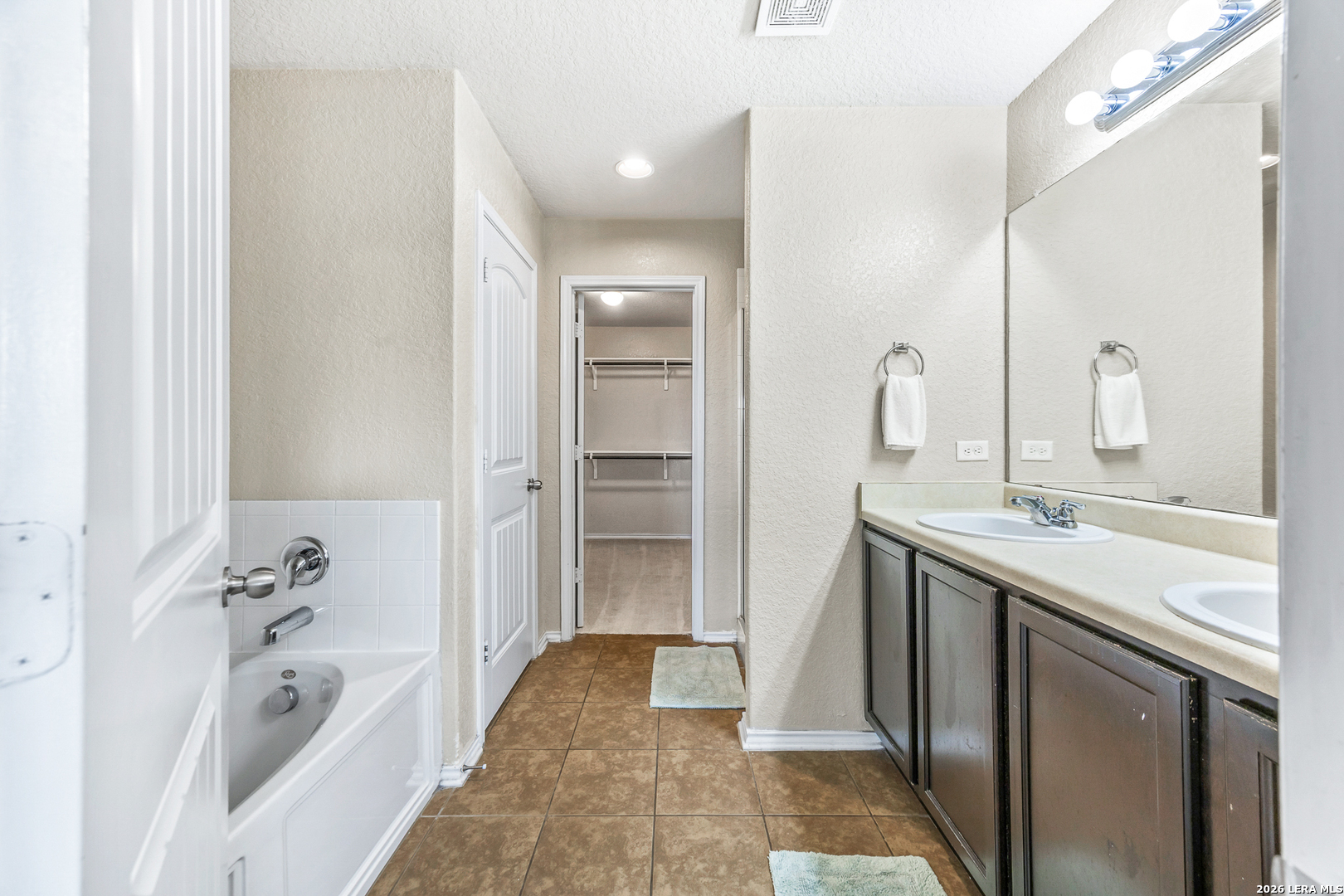 8223 Radiant Star San Antonio TX 78252