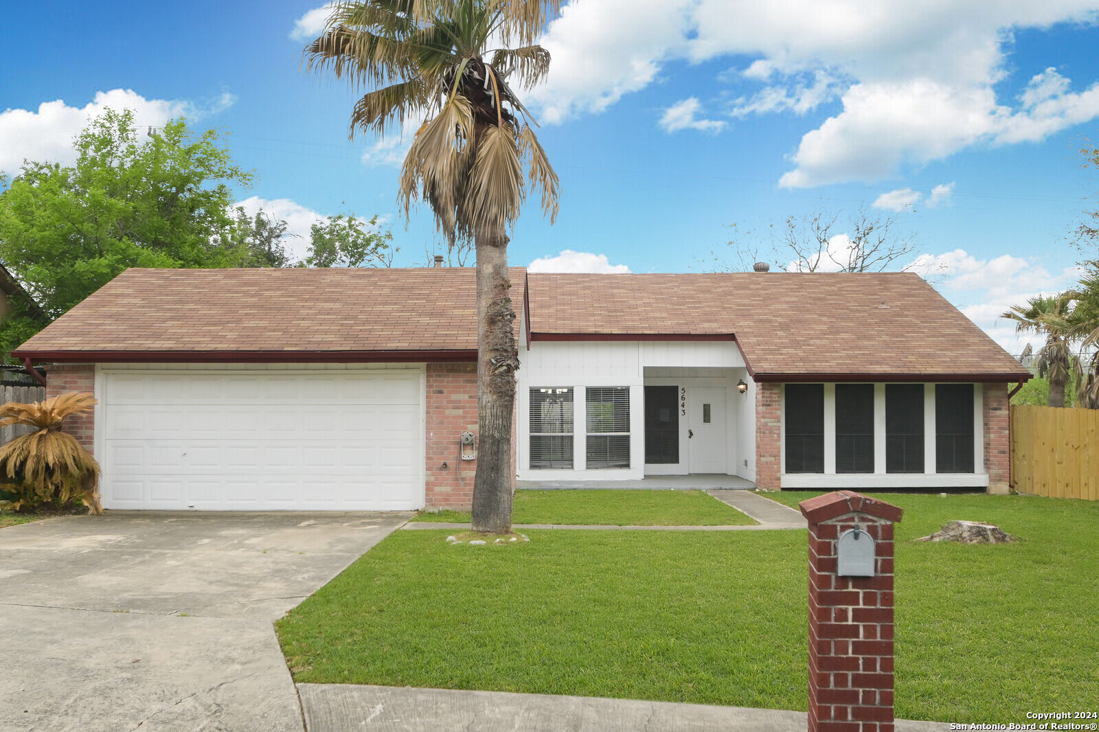 5643 Misty Glen San Antonio TX 78247