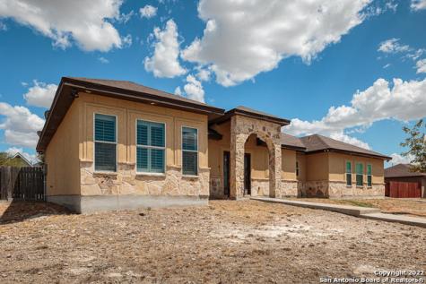 102 White Dove Trail Del Rio TX 78840