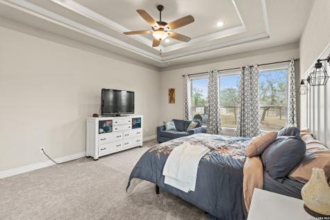 527 James Way Castroville TX 78009