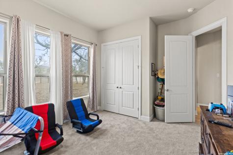 527 James Way Castroville TX 78009