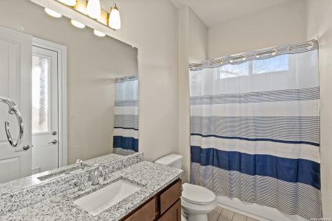 527 James Way Castroville TX 78009