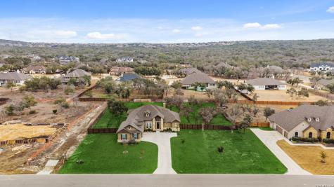527 James Way Castroville TX 78009