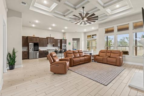 527 James Way Castroville TX 78009