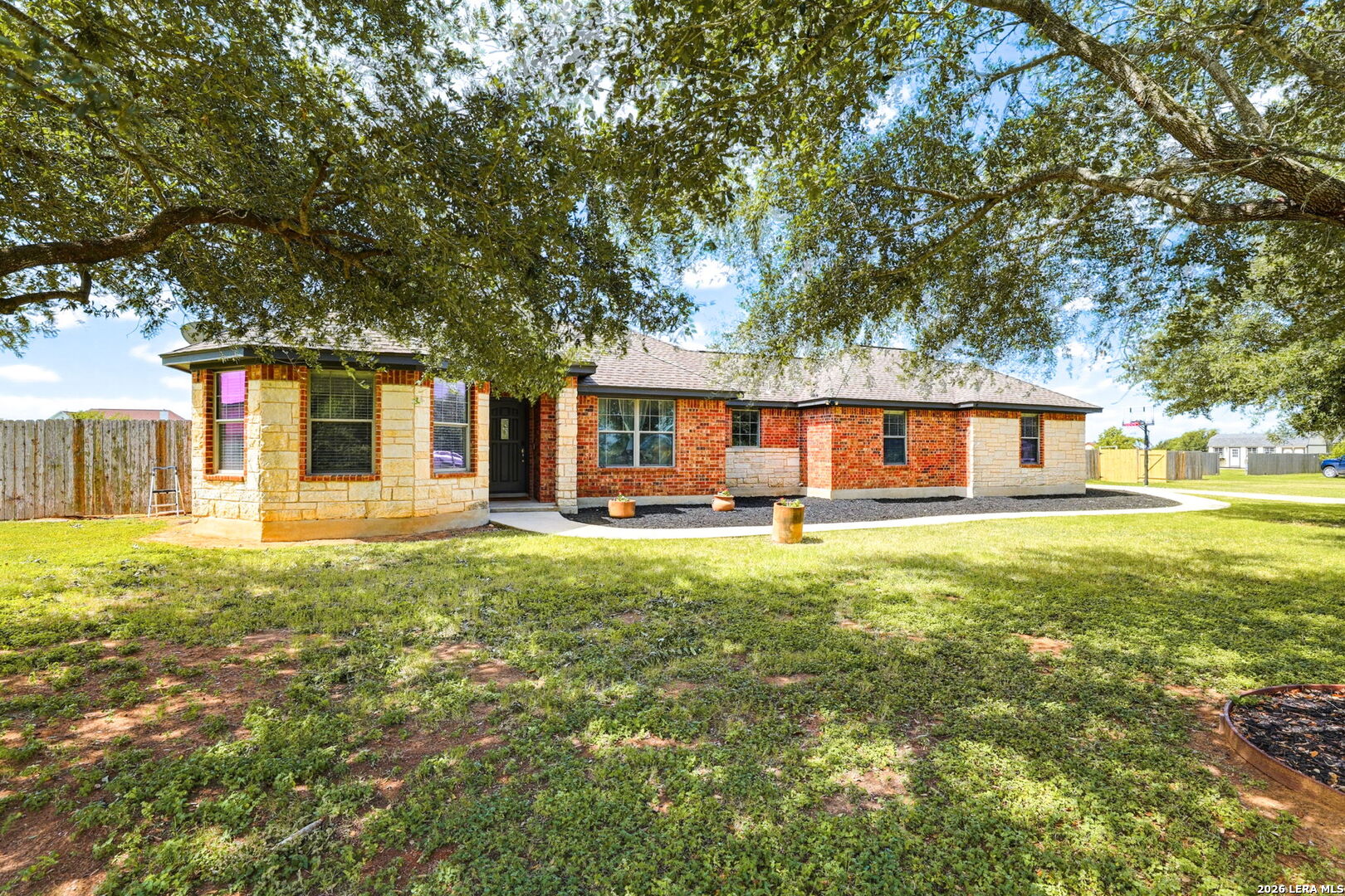 1860 County Road 6710 Lytle TX 78052
