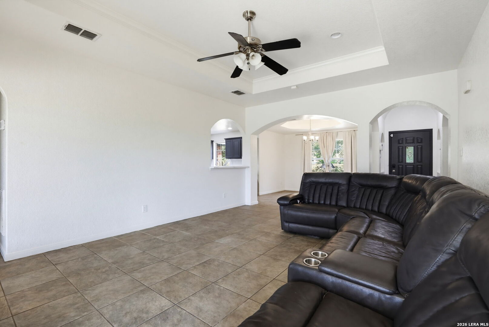 1860 County Road 6710 Lytle TX 78052