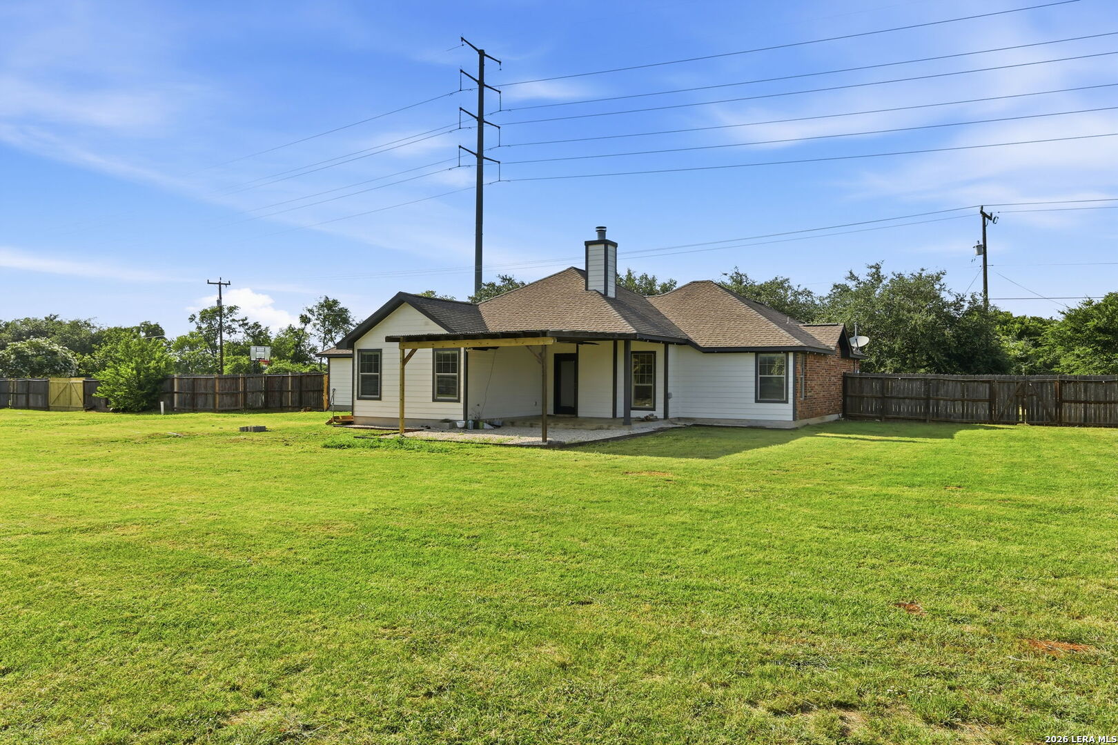 1860 County Road 6710 Lytle TX 78052