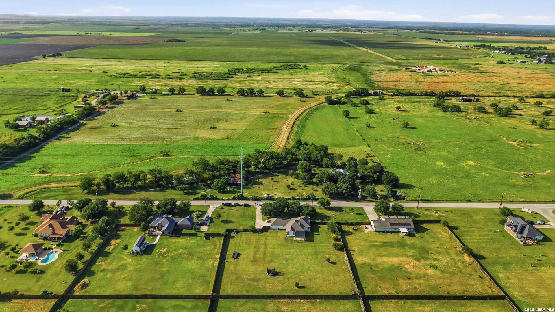 1860 County Road 6710 Lytle TX 78052