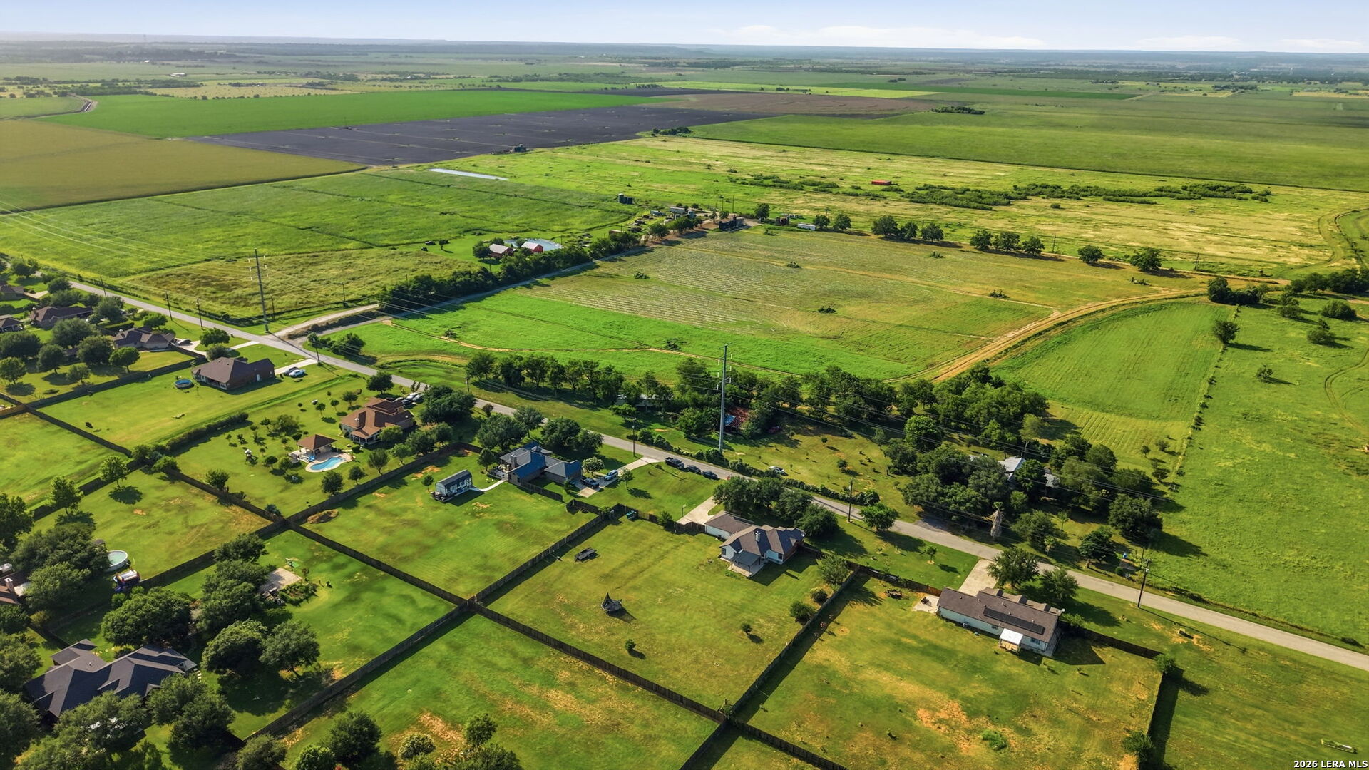 1860 County Road 6710 Lytle TX 78052