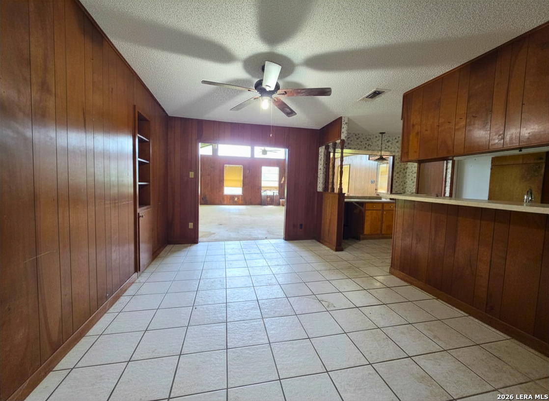 4438 First View Drive San Antonio TX 78217