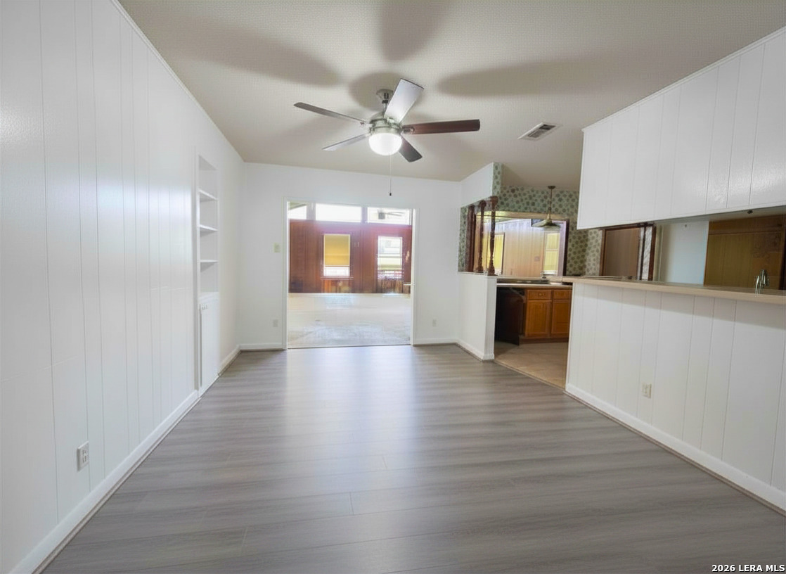 4438 First View Drive San Antonio TX 78217