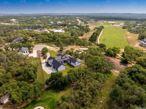 722 Post Oak Ridge Way Bulverde TX 78163
