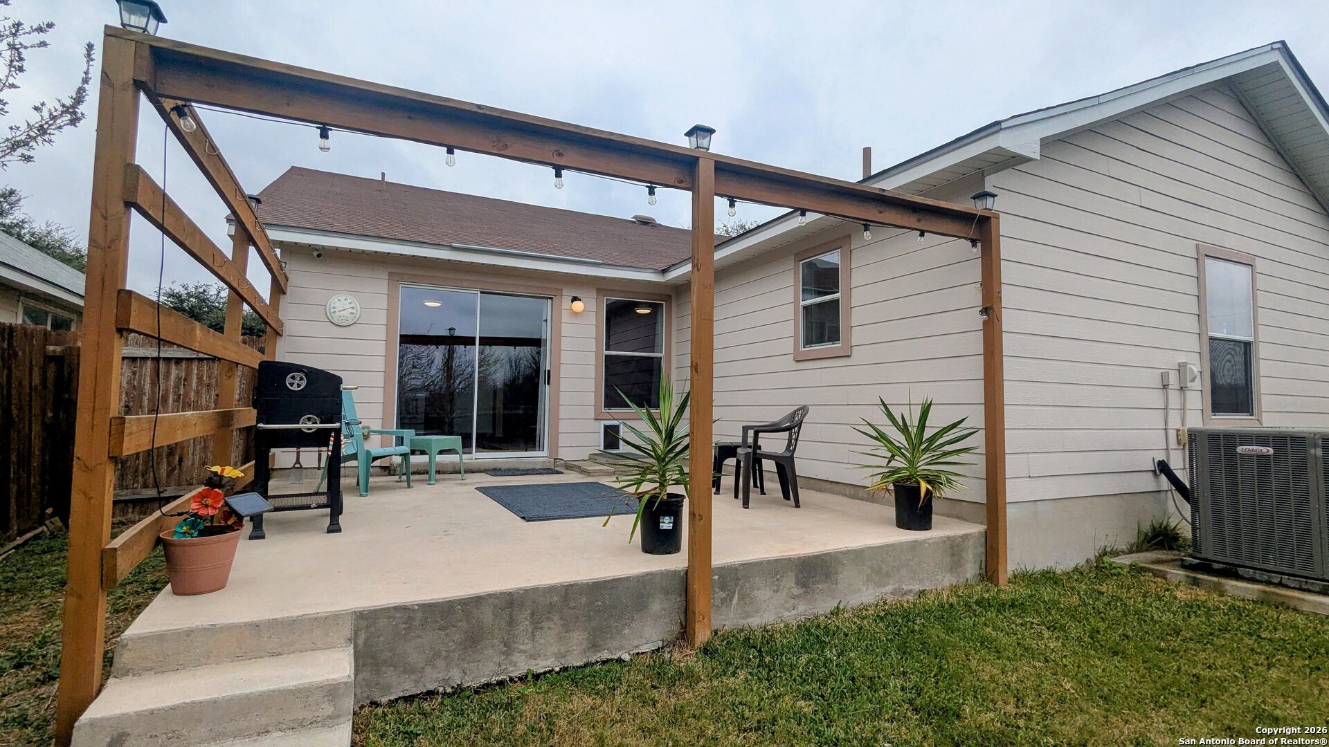 1334 Sunbend San Antonio TX 78224