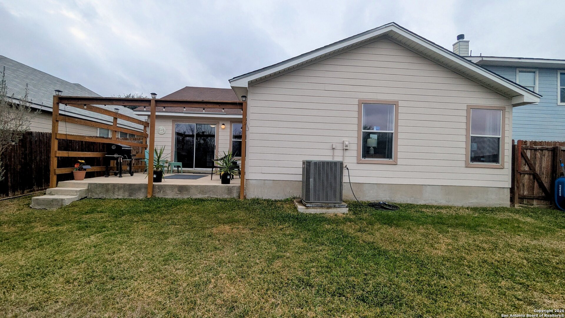 1334 Sunbend San Antonio TX 78224