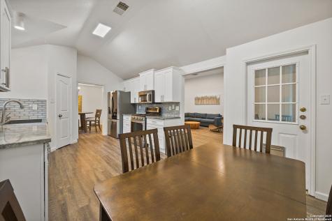 5951 Spring Buck San Antonio TX 78247