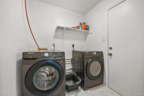 5951 Spring Buck San Antonio TX 78247