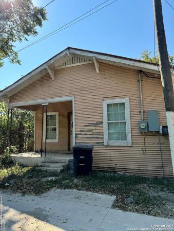 408 Flake Alley San Antonio TX 78207