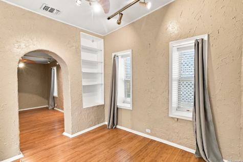 10011 Southwell Road San Antonio TX 78240