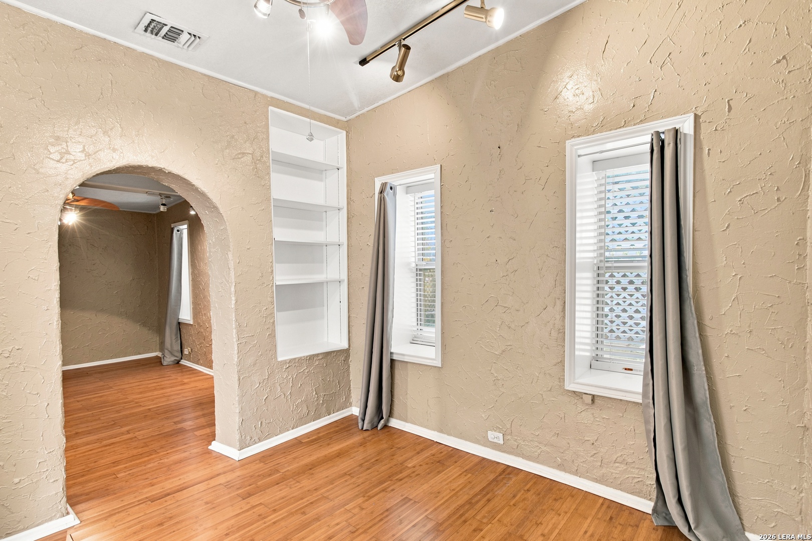 10011 Southwell Road San Antonio TX 78240