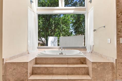 10011 Southwell Road San Antonio TX 78240