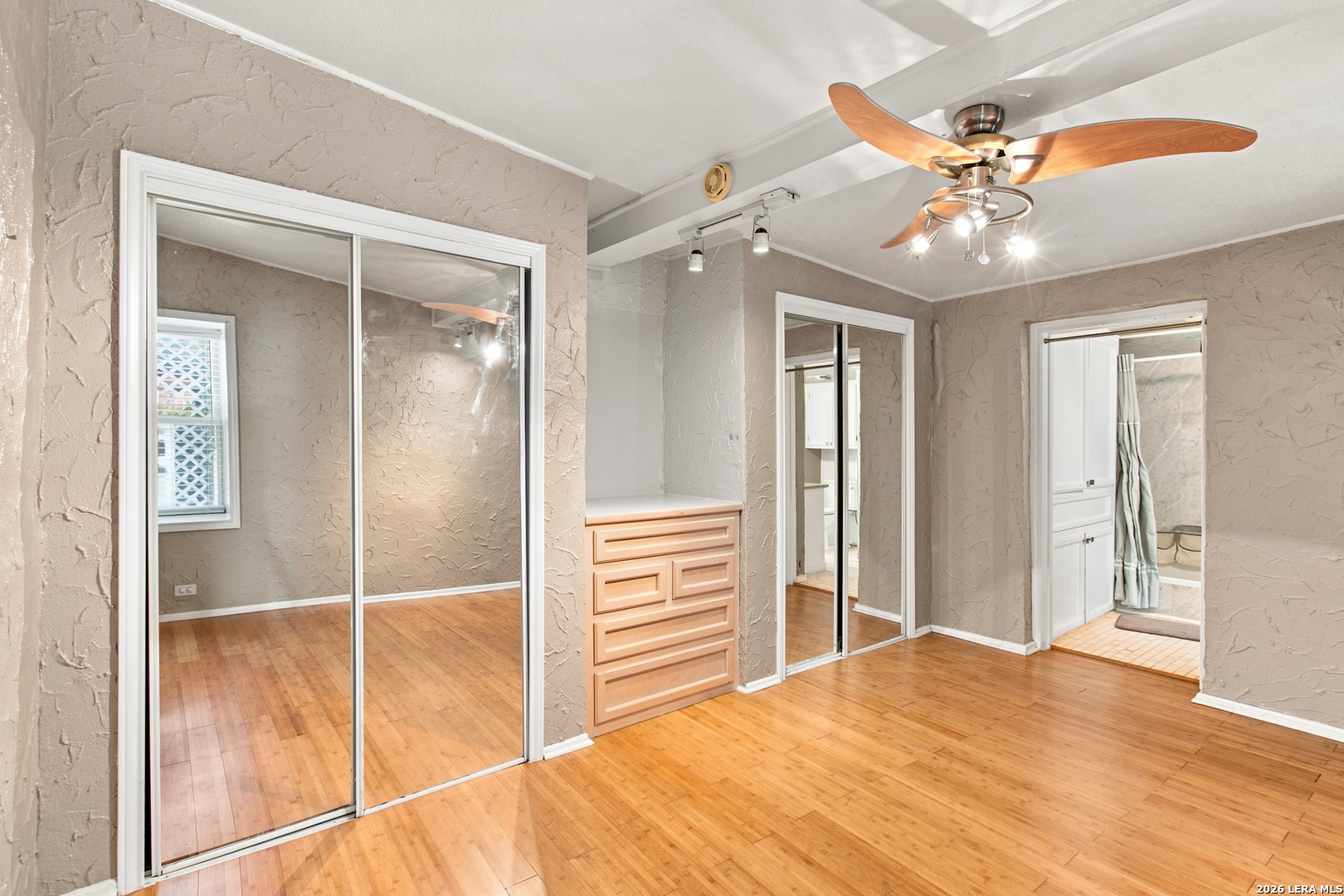 10011 Southwell Road San Antonio TX 78240