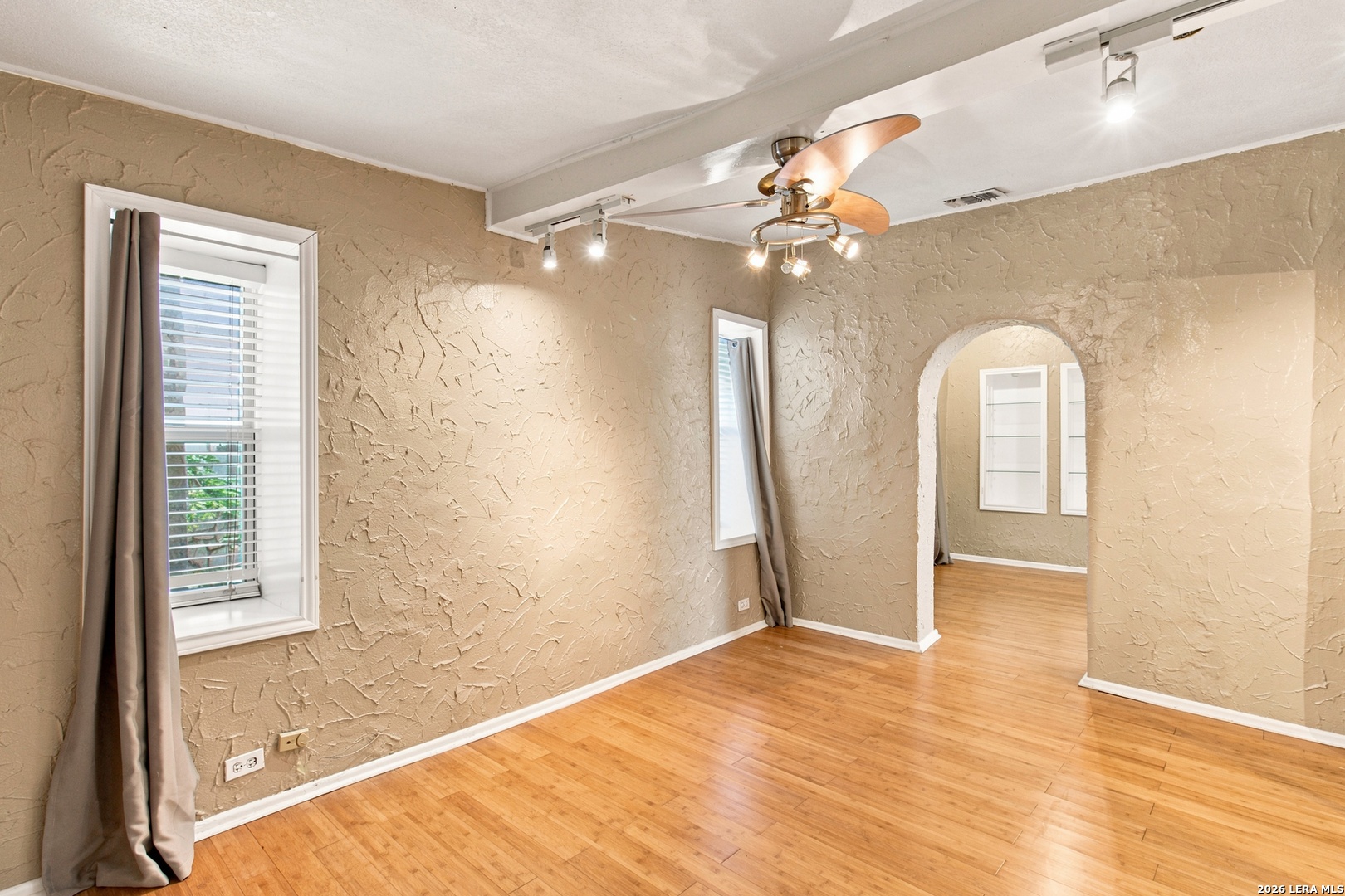 10011 Southwell Road San Antonio TX 78240