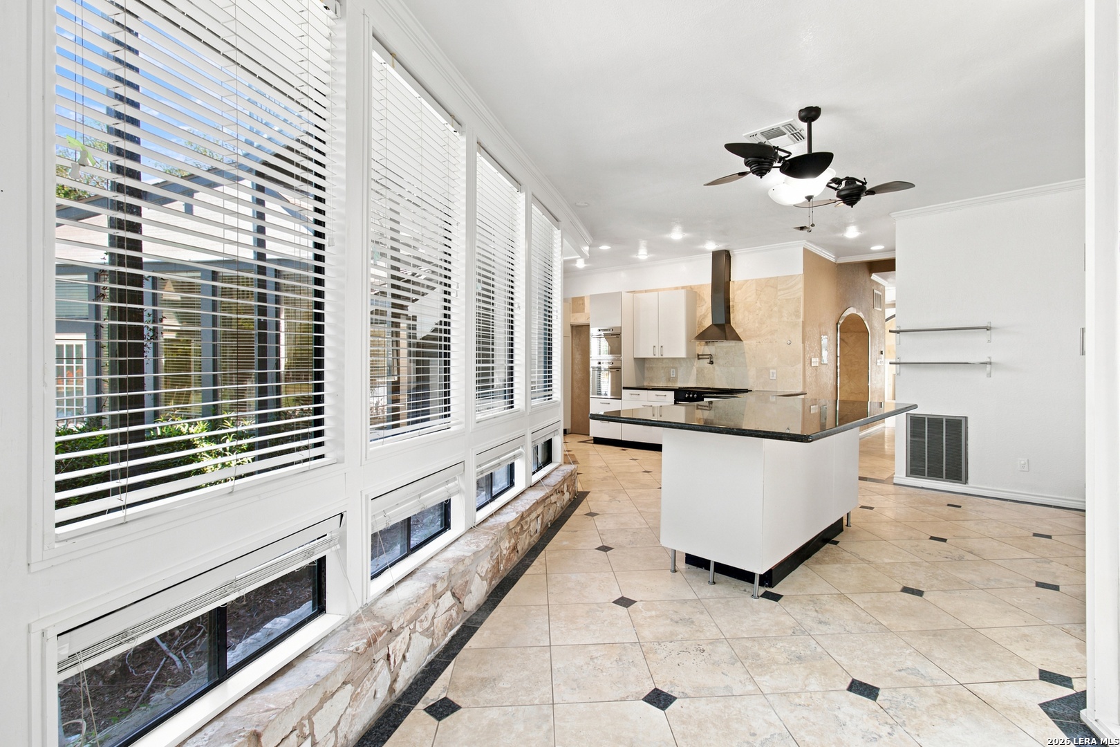 10011 Southwell Road San Antonio TX 78240