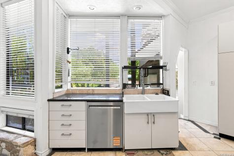 10011 Southwell Road San Antonio TX 78240