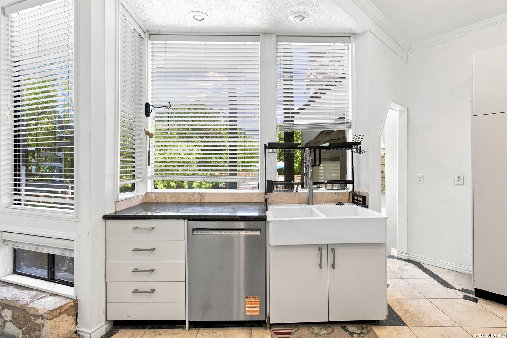 10011 Southwell Road San Antonio TX 78240
